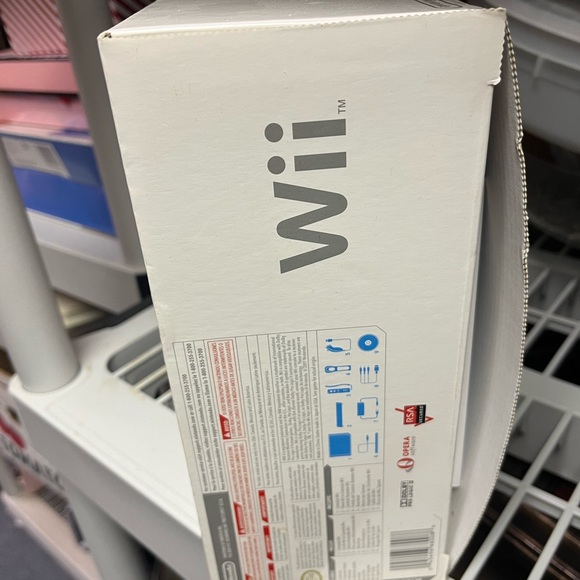 Original Nintendo Wii Gaming Console - Picture 3 of 3